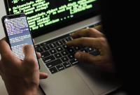 Suplantación de identidad digital en España: cómo actuar ante SIM swapping y fraudes de WhatsApp